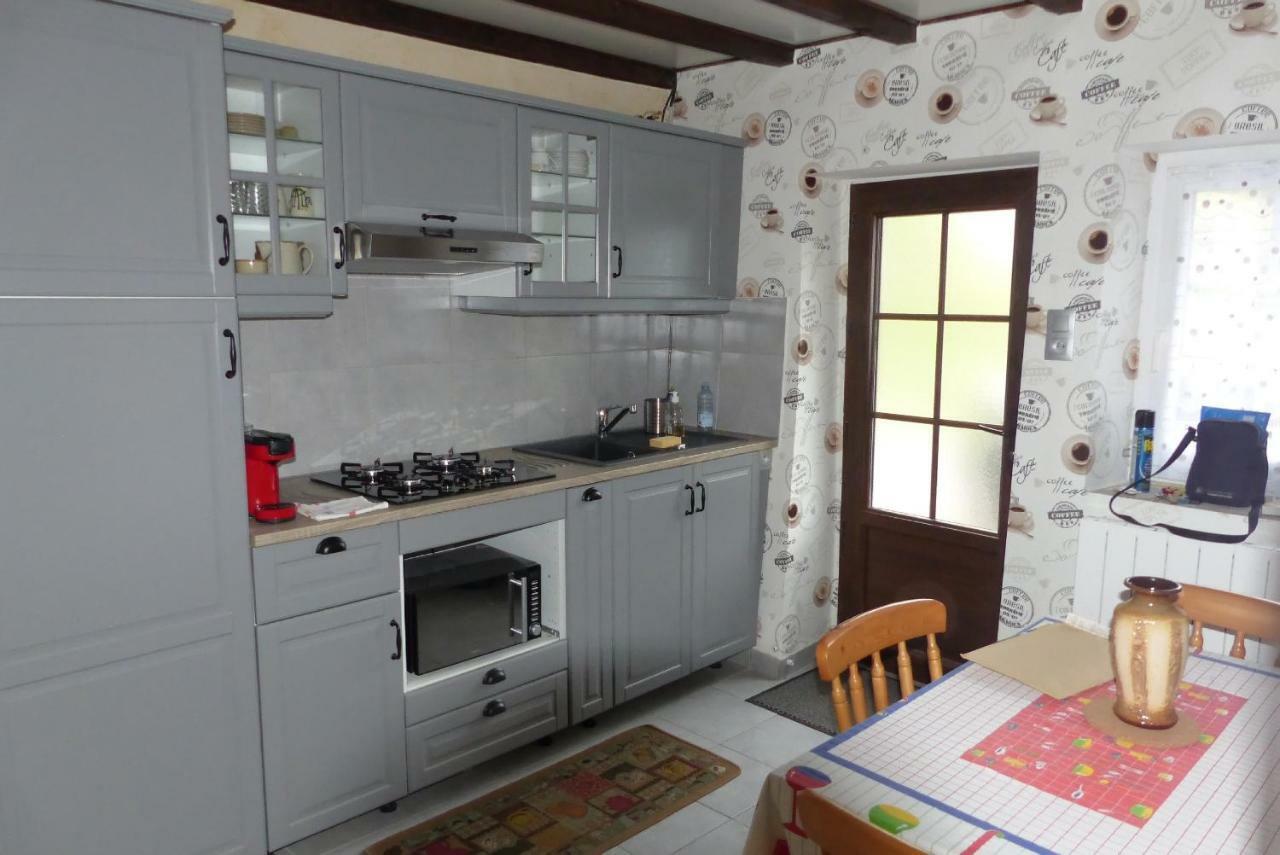Gite Rural Les Maires D'Avaux Saint-Bresson ภายนอก รูปภาพ